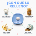Plato lamedor antiestrés YoguiPet celeste para perros con bolita giratoria, con que rellenarlo
